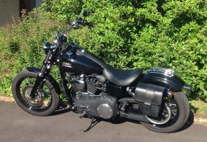 Sacoche Myleatherbikes Harley Dyna Street Bob_105